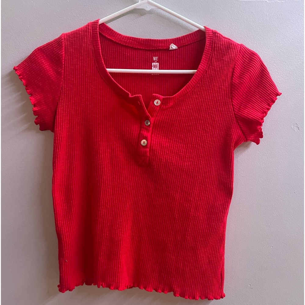 red top w/ ruffles